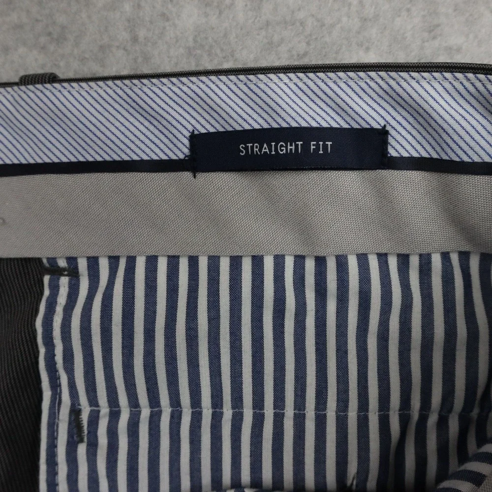 Gap Pants Mens 34x32 Tailored Khakis Straight Fit Cotton Flat Front Gray Striped